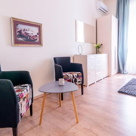 Jevrejska-Central Studio with Free Parking Nowy Sad Zewnętrze zdjęcie